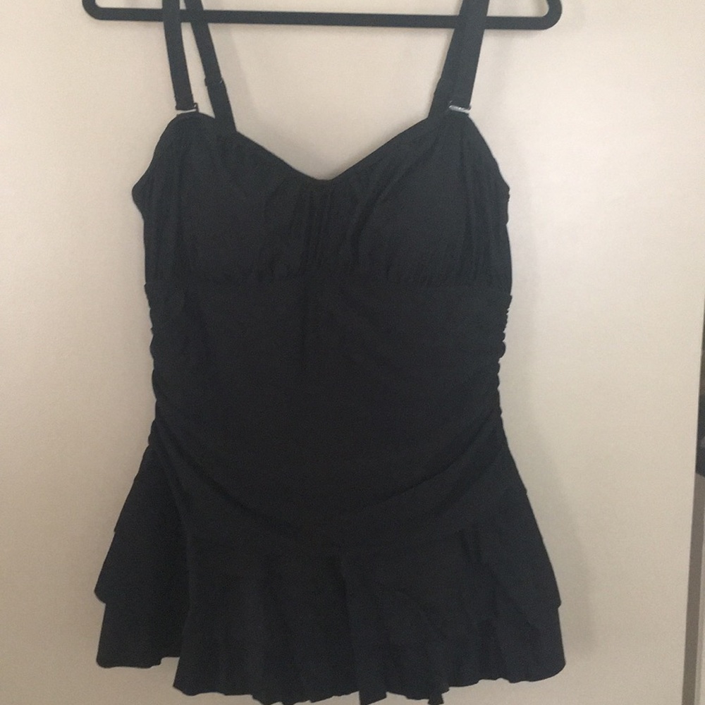 Torrid Size 1 skirted bathing suit
